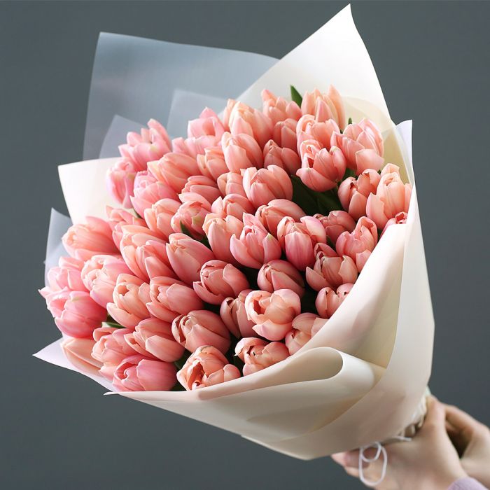 Пудровые тюльпаны 51шт. ― Amourflowers