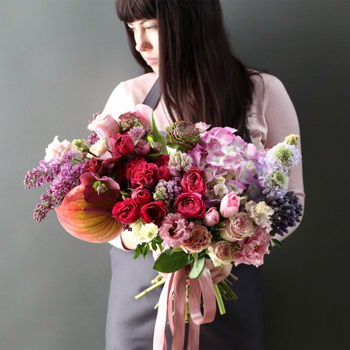 Букет "Яркие чувства" ― Amourflowers